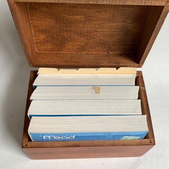 Vintage Wooden Recipe Box With Blank Cards and Dividers - Picture 5 of 7